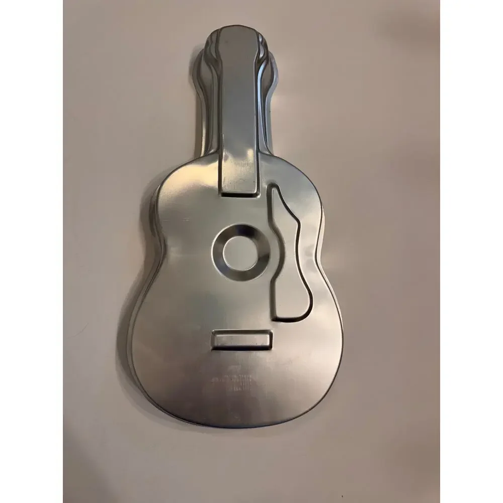 Vintage 1977 Wilton 502-933 Guitar Cake Pan 1 Hole 19x10x2